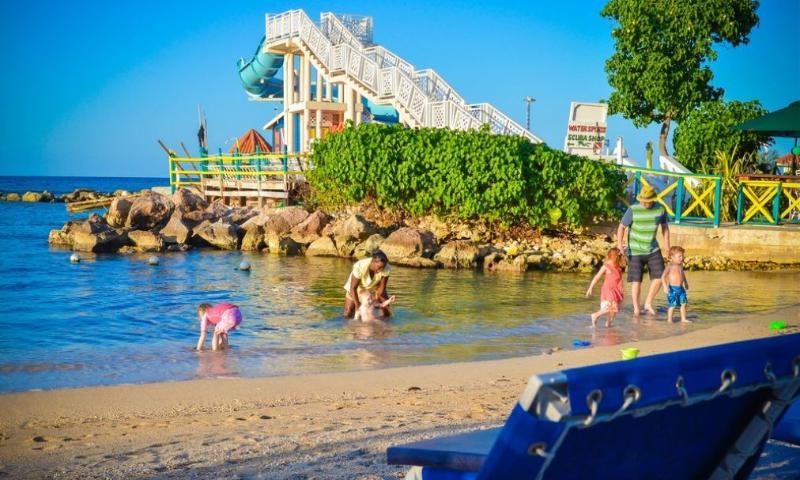 רנאוויי ביי Franklyn D Resort & Spa All Inclusive מראה חיצוני תמונה